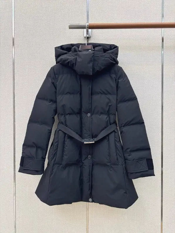Burberry Куртка пуховик женская — Фото 5