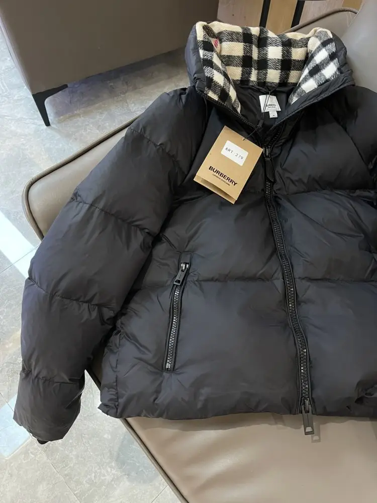 Burberry Куртка пуховик жіноча — Фото 5