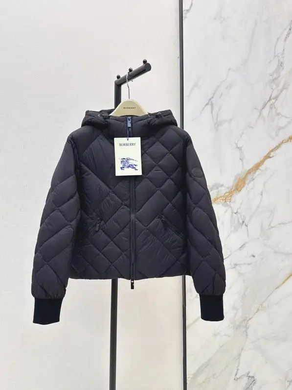 Burberry Куртка жіночку — Фото 2