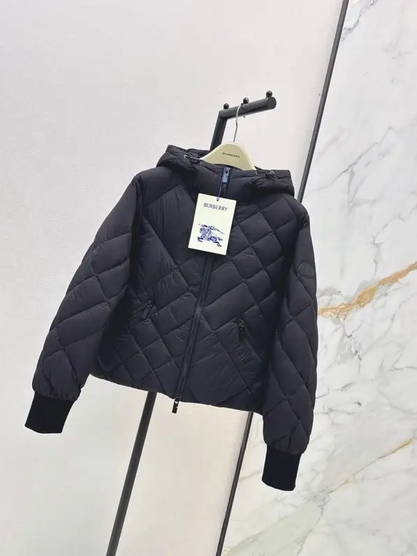 Burberry Куртка жіночку — Фото 3