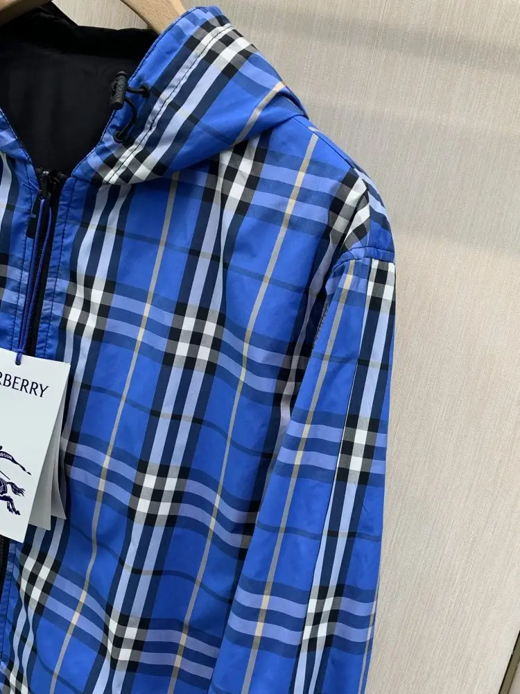 Burberry Куртка мужская — Фото 3