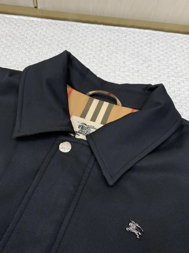 Burberry Куртка чоловіча — Фото 4