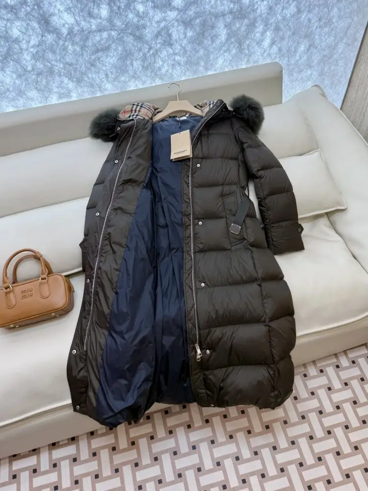 Burberry Куртка жіноча довга з коміром з лисячого хутра — Фото 5