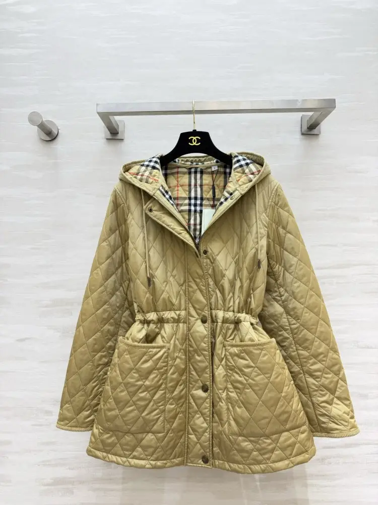 Burberry — Куртка жіноча