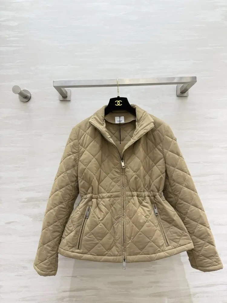 Burberry — Куртка женская