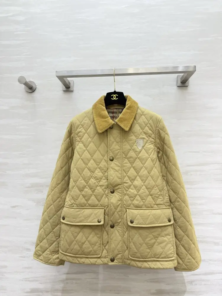Burberry — Куртка жіноча