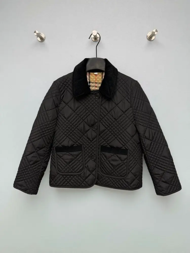 Burberry — Куртка жіноча