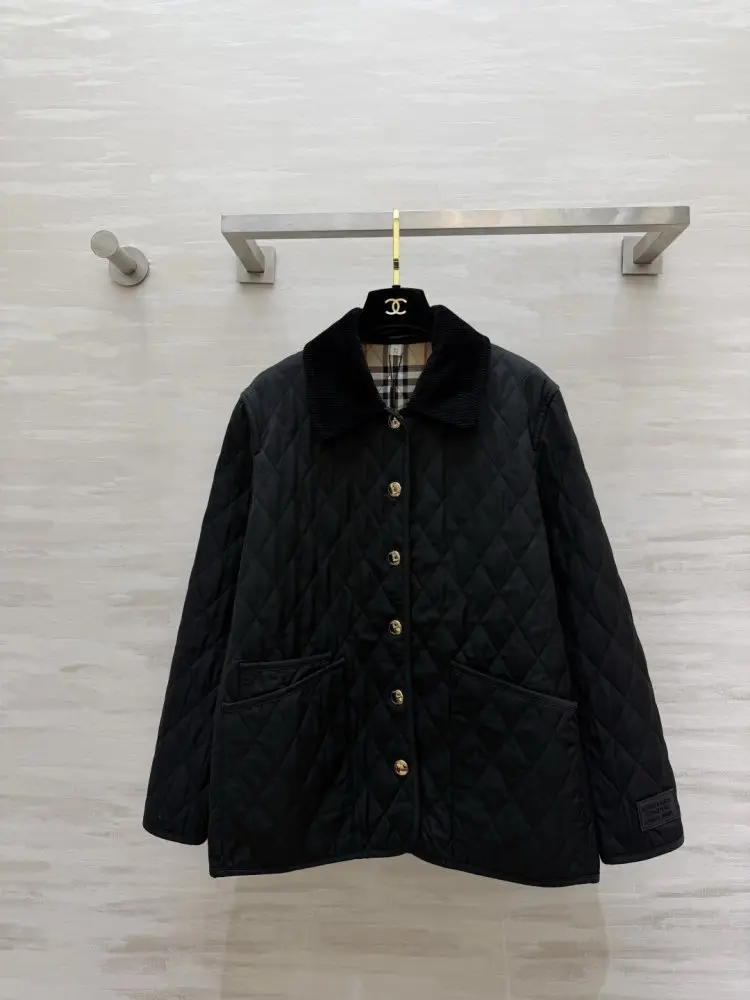 Burberry — Куртка жіноча