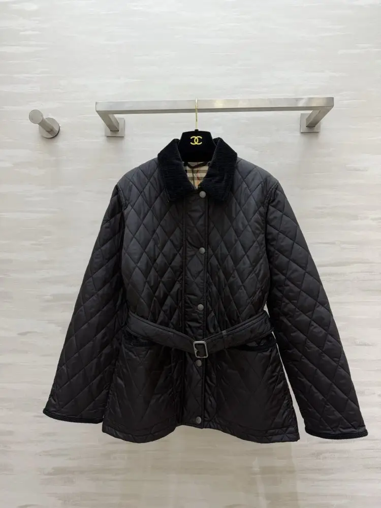 Burberry — Куртка жіноча