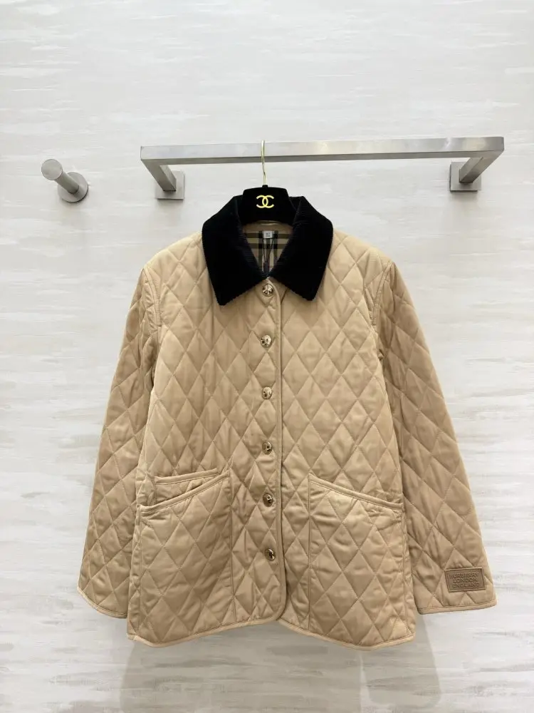 Burberry — Куртка жіноча