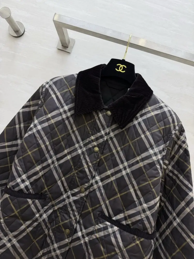 Burberry Куртка жіноча — Фото 2