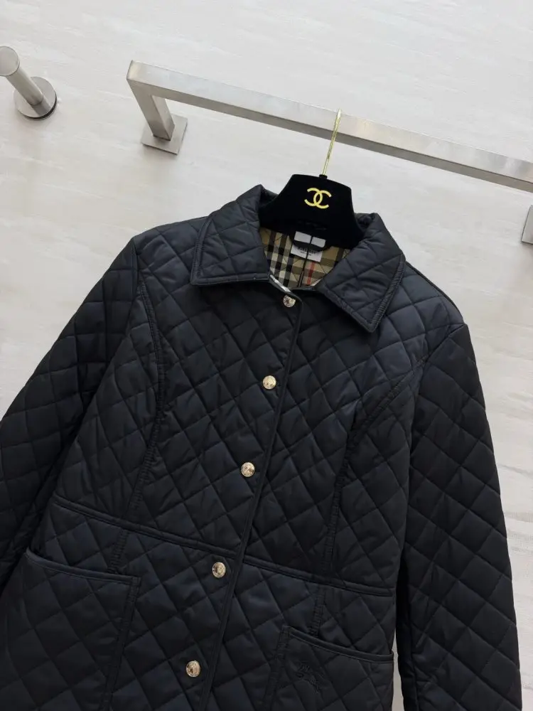 Burberry Куртка жіноча — Фото 2