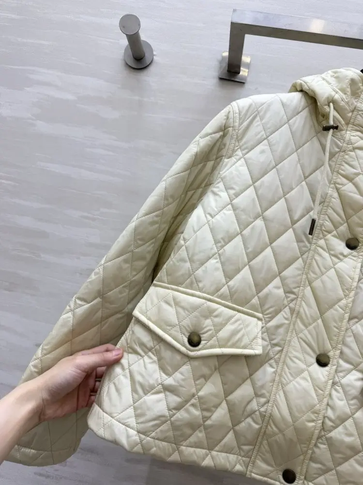 Burberry Куртка жіноча — Фото 3