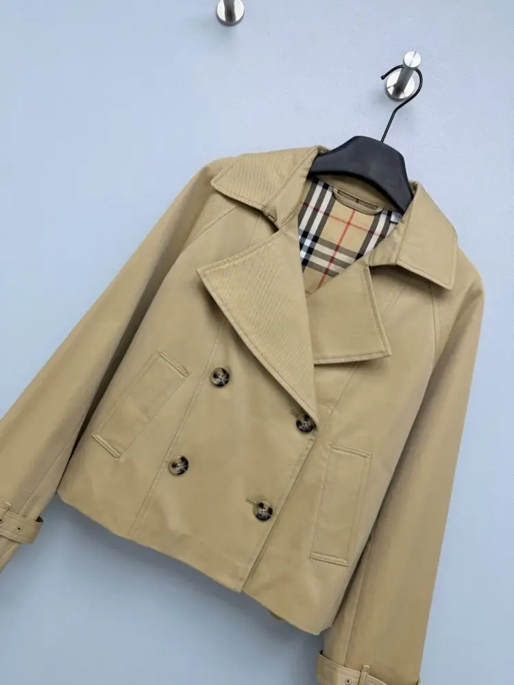 Burberry Jacket women's — Photo 4