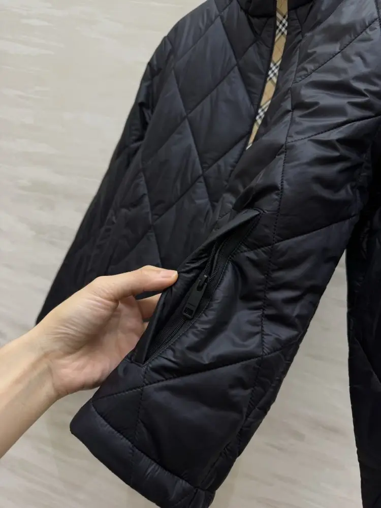 Burberry Куртка жіноча — Фото 5