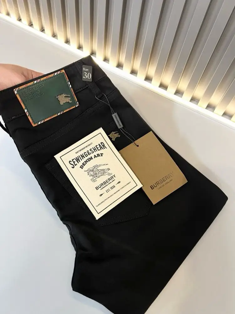Burberry — Jeans men's