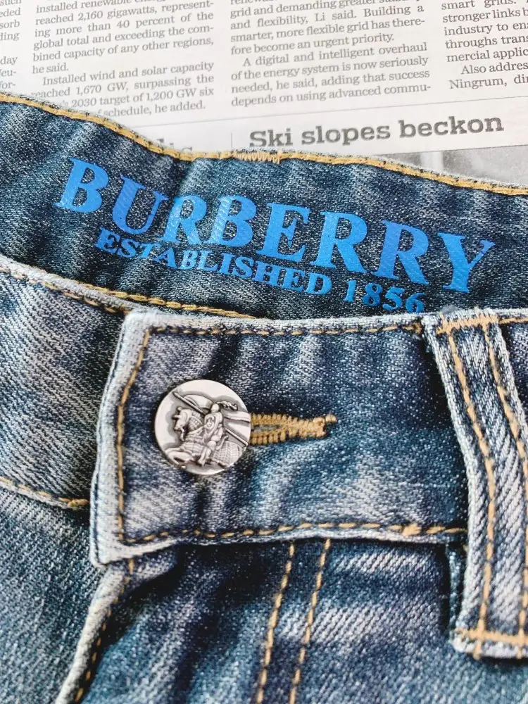 Burberry Джинсы мужские — Фото 4