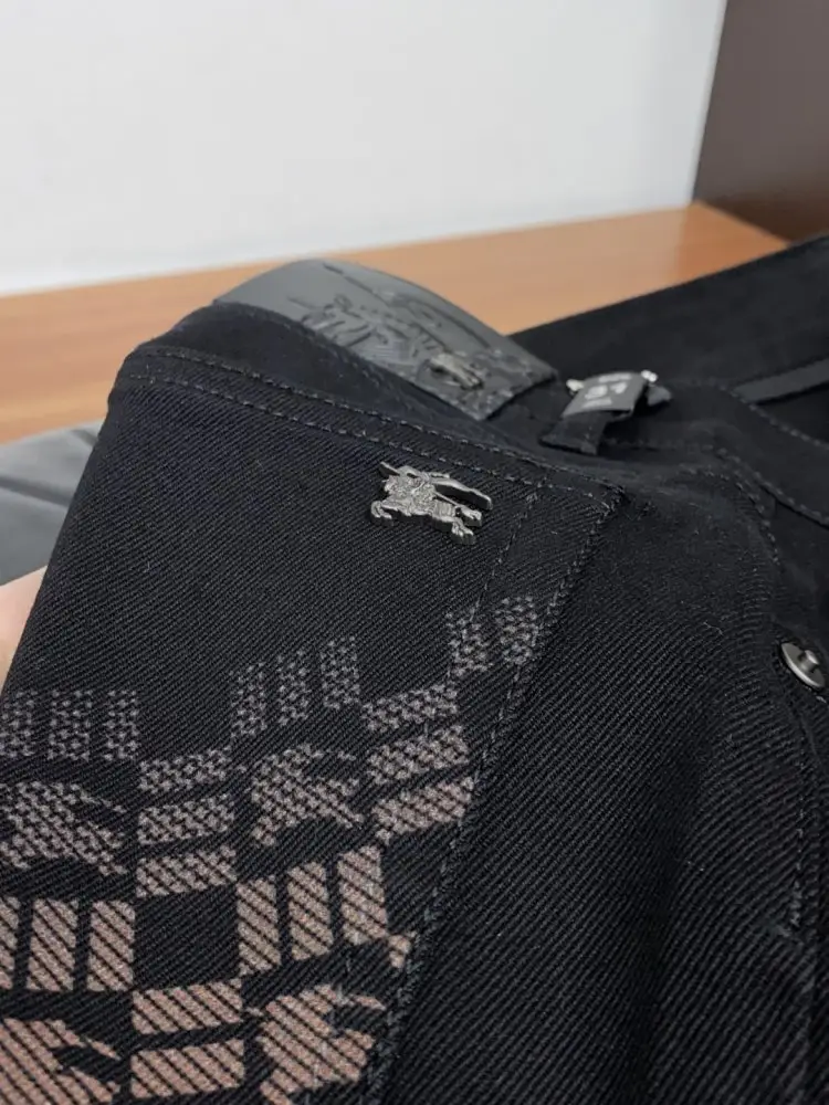 Burberry Джинсы мужские — Фото 5