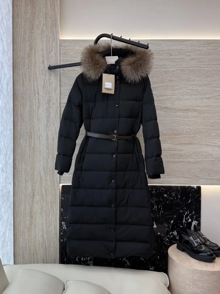 Burberry — Довга куртка пуховик жіноча