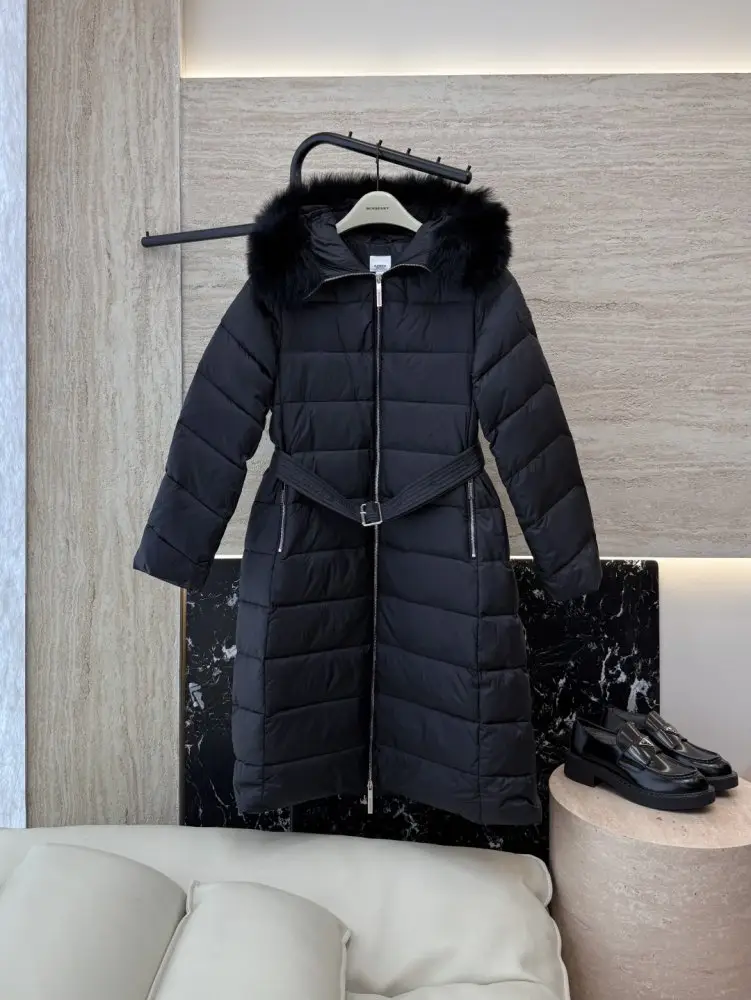 Burberry — Довга куртка на пуху зі знімним коміром з лисячого хутра