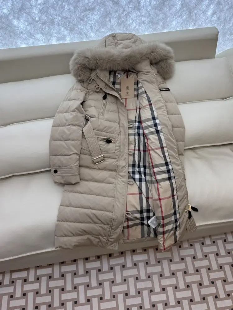 Burberry Довга куртка на пуху зі знімним коміром з лисячого хутра — Фото 4