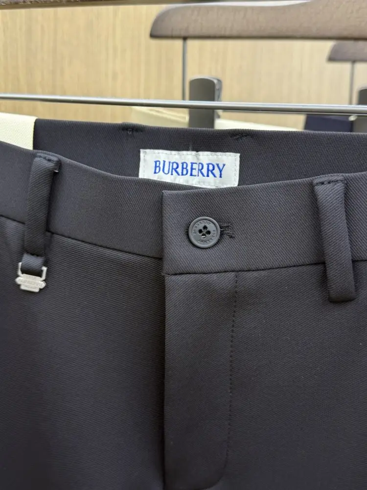 Burberry Брюки мужские — Фото 4