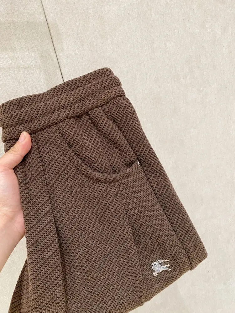 Burberry — Pants sport men's