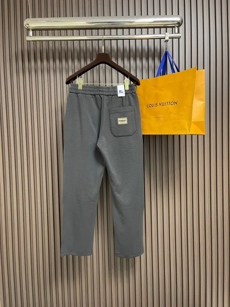 Burberry Pants sport men's — Photo 2