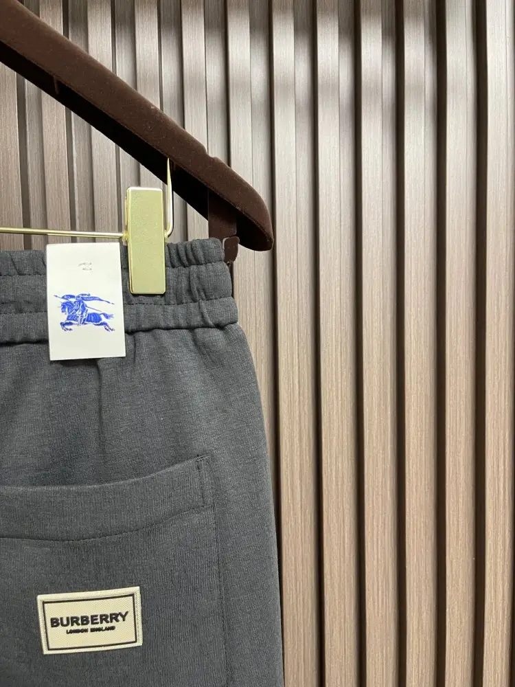 Burberry Pants sport men's — Photo 4