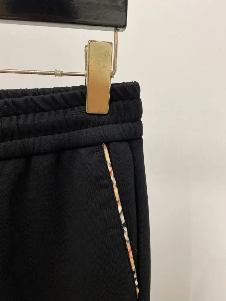 Burberry Pants sport men's — Photo 4