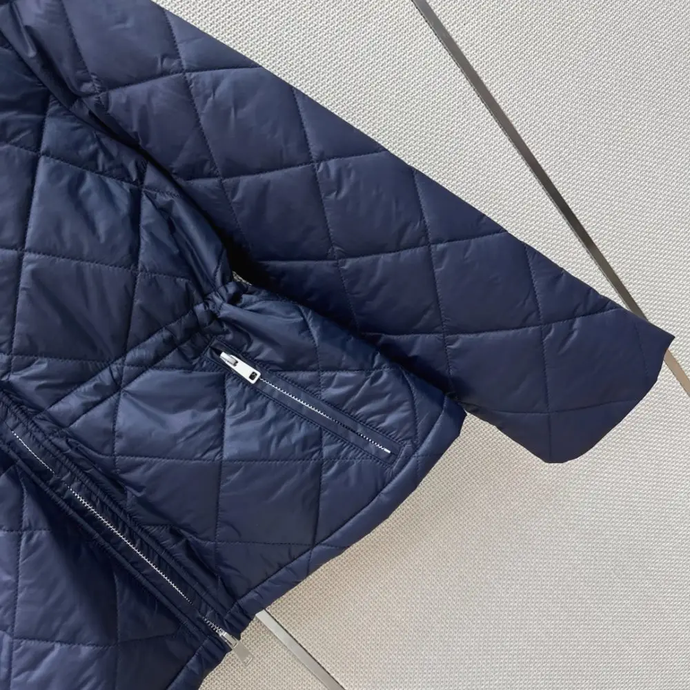 Burberry Quilted feather jacket — Photo 5