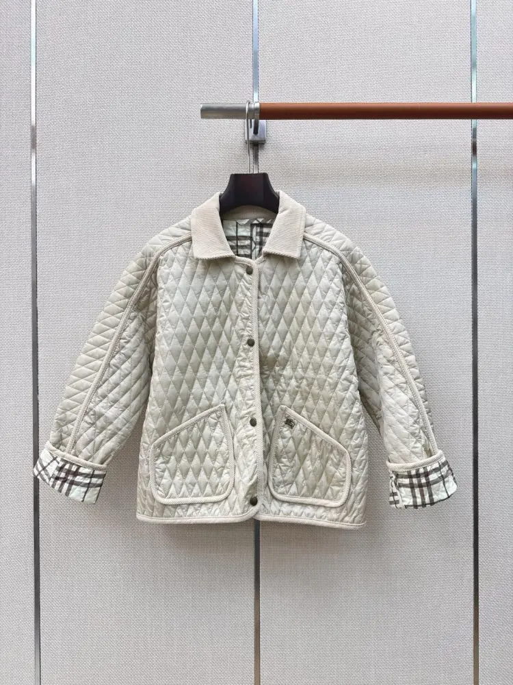 Burberry — Стеганая куртка с ромбовидным узором