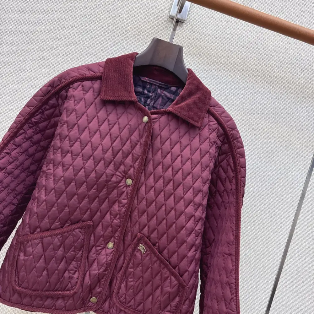 Burberry Стеганая куртка з ромбовидным візерунком — Фото 3