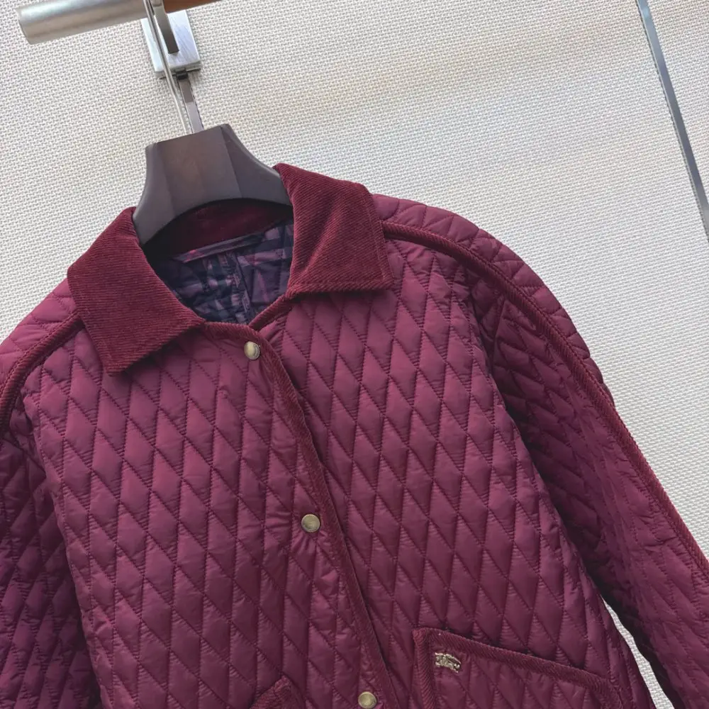 Burberry Стеганая куртка з ромбовидным візерунком — Фото 4