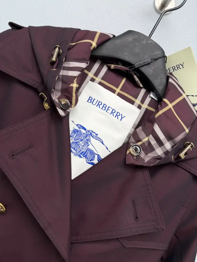 Burberry Короткий двобортний тренч з капюшоном — Фото 5