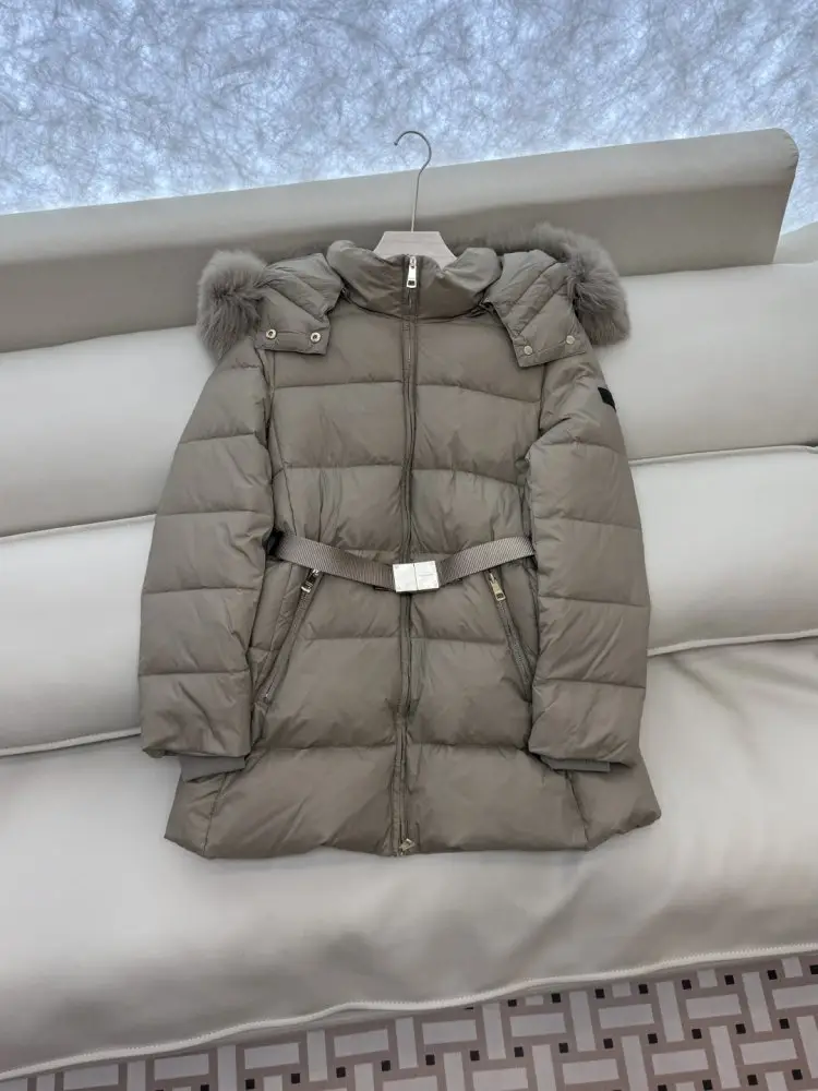 Burberry Short feather jacket women's — Photo 3