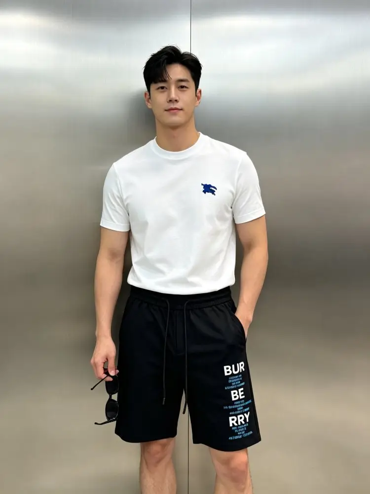 Burberry — Shorts men's