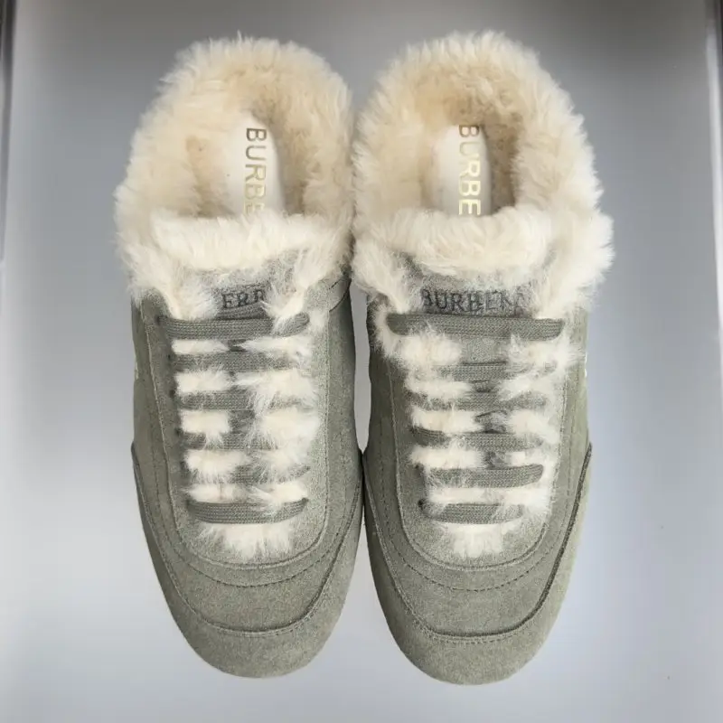 Burberry Кросівки мюли Knight Runner на хутрі — Фото 4