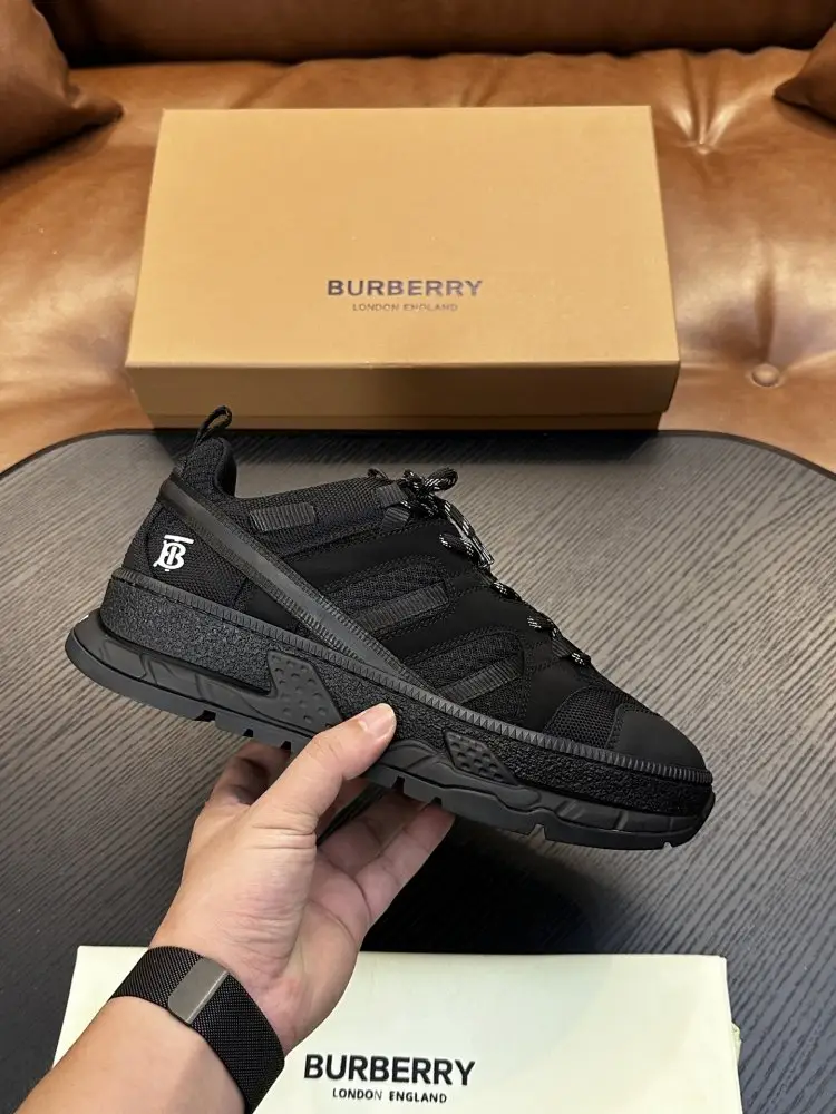 Burberry — Кроссовки