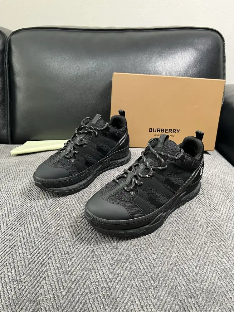 Burberry Кроссовки — Фото 2