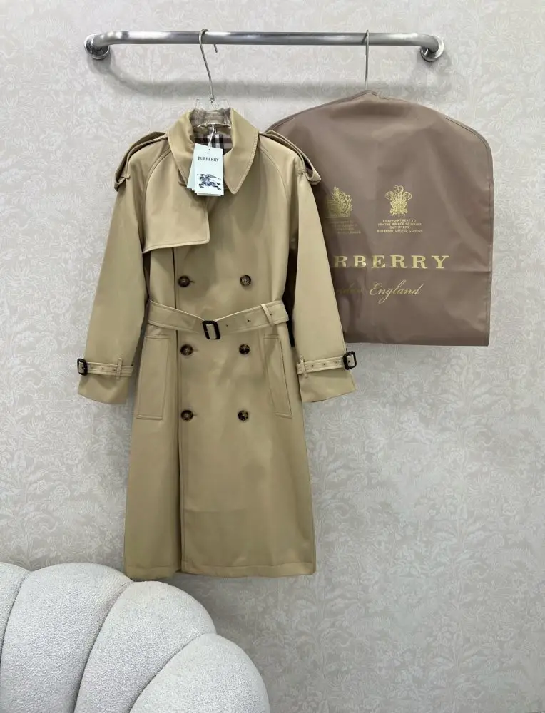 Burberry — Тренч жіночий