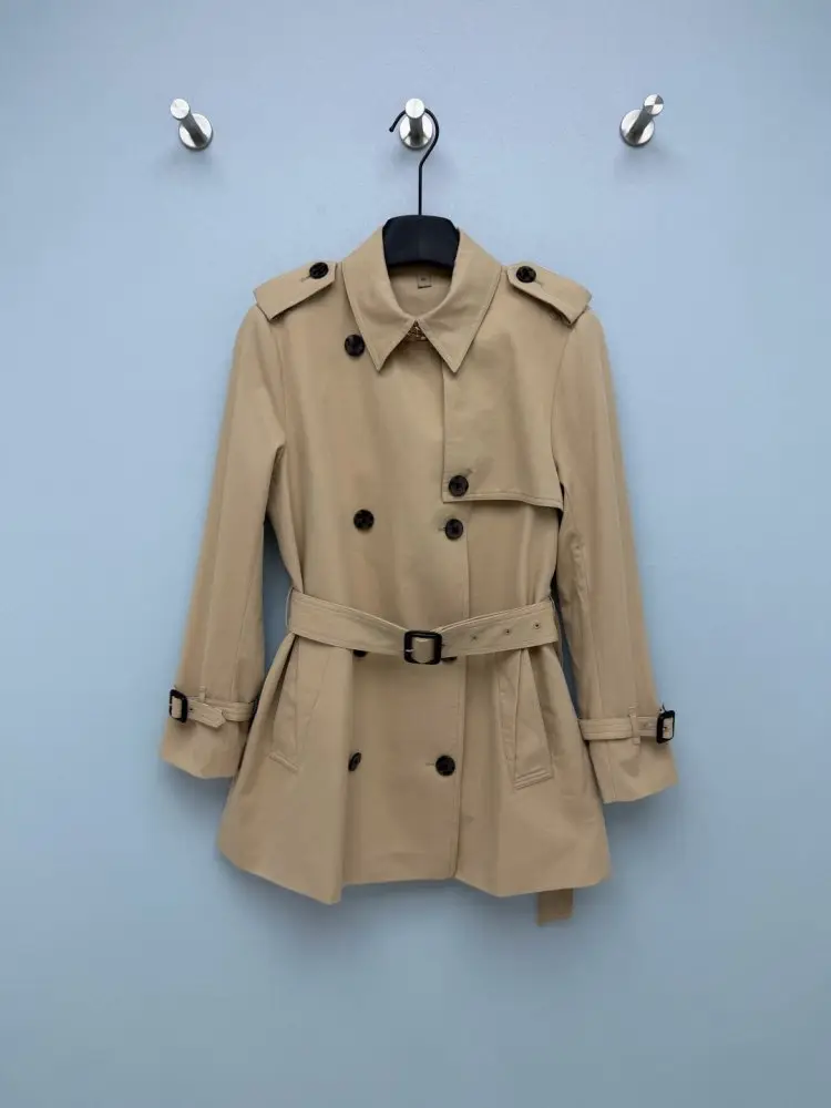 Burberry — Тренч жіночий
