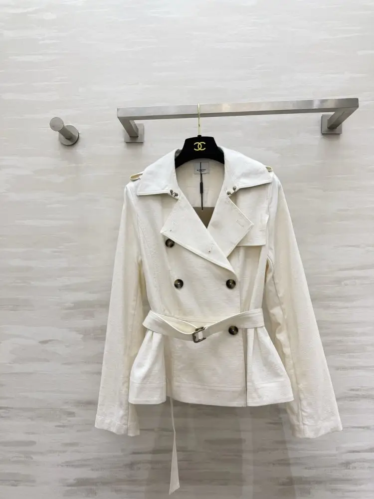 Burberry — Trench female
