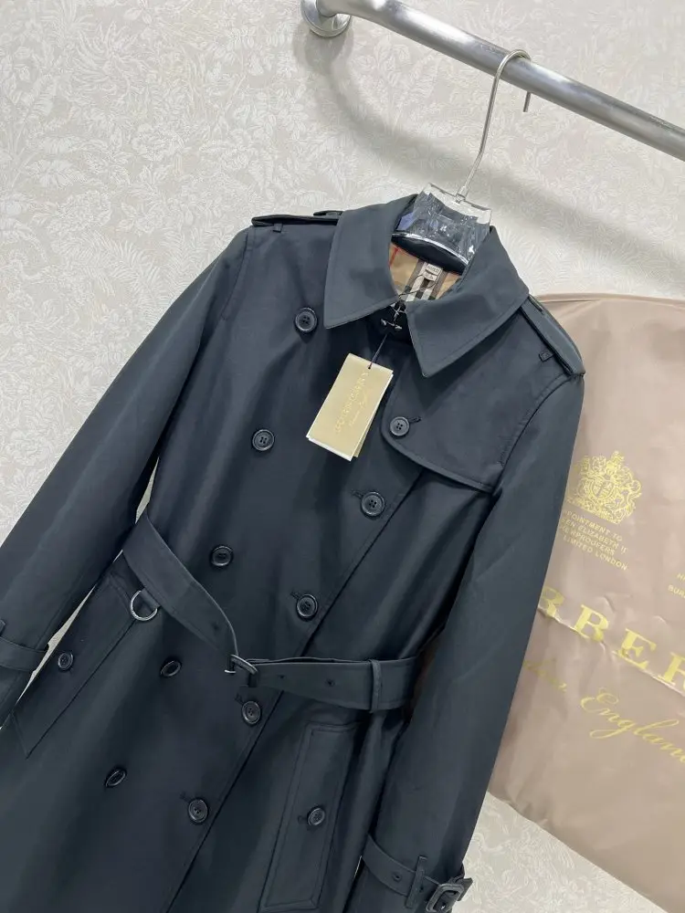 Burberry Trench female — Photo 3