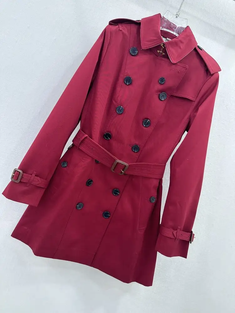 Burberry Trench secondary length at style Sandrine — Photo 4