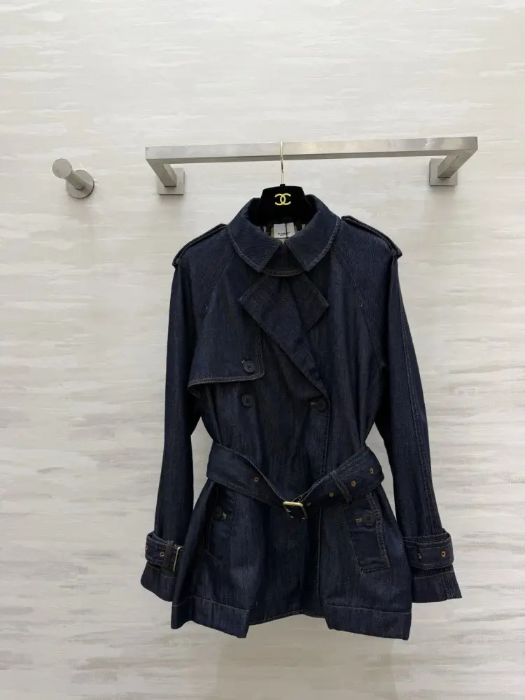 Burberry — Тренч