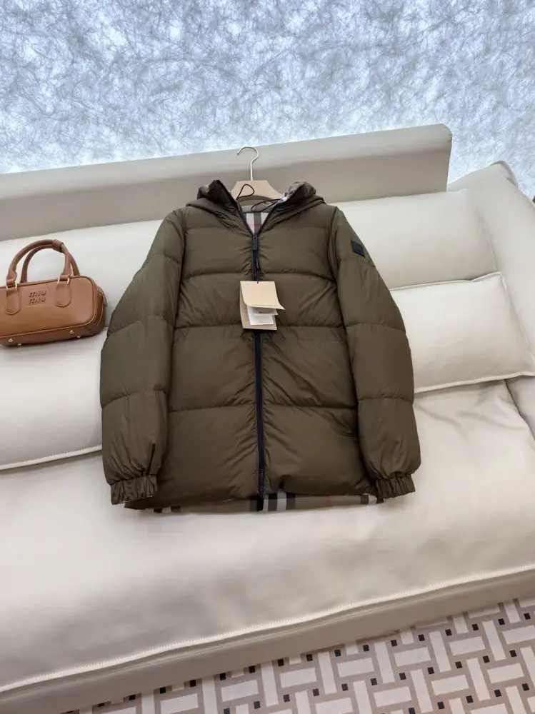 Burberry Двостороння картата пухова куртка — Фото 3
