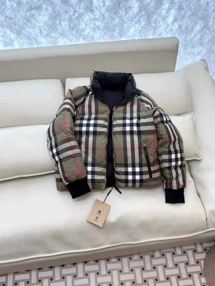 Burberry Двостороння картата пухова куртка — Фото 4