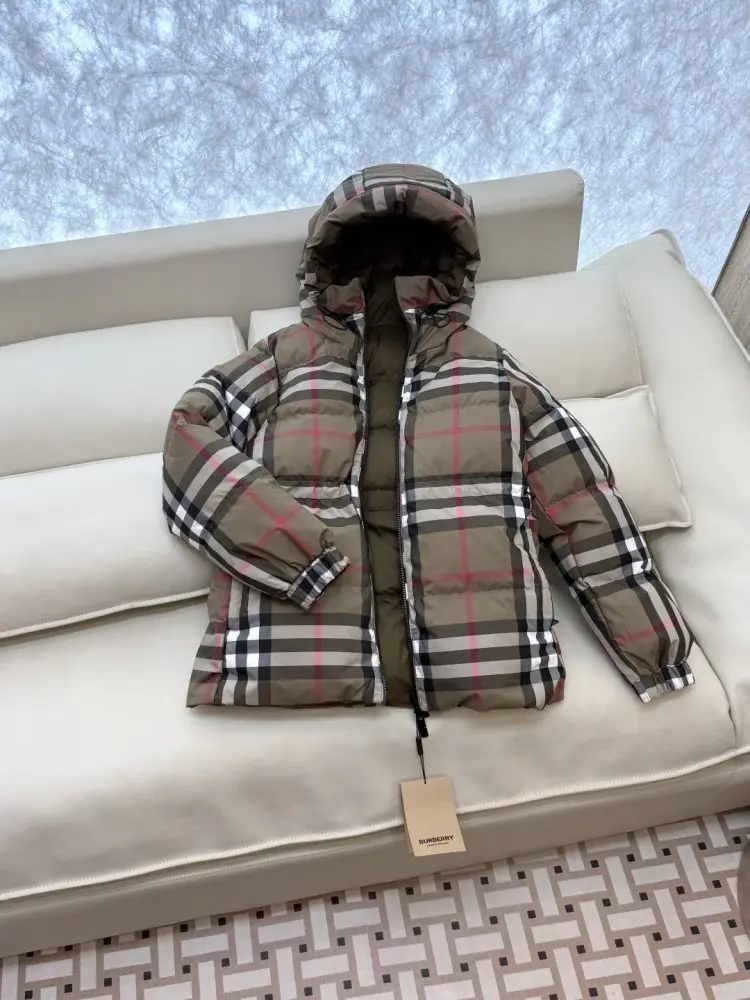 Burberry Двостороння картата пухова куртка — Фото 4