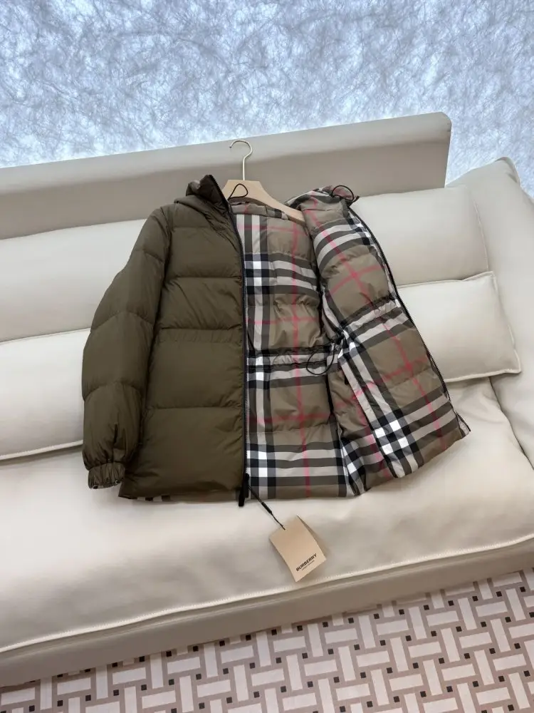Burberry Двостороння картата пухова куртка — Фото 5
